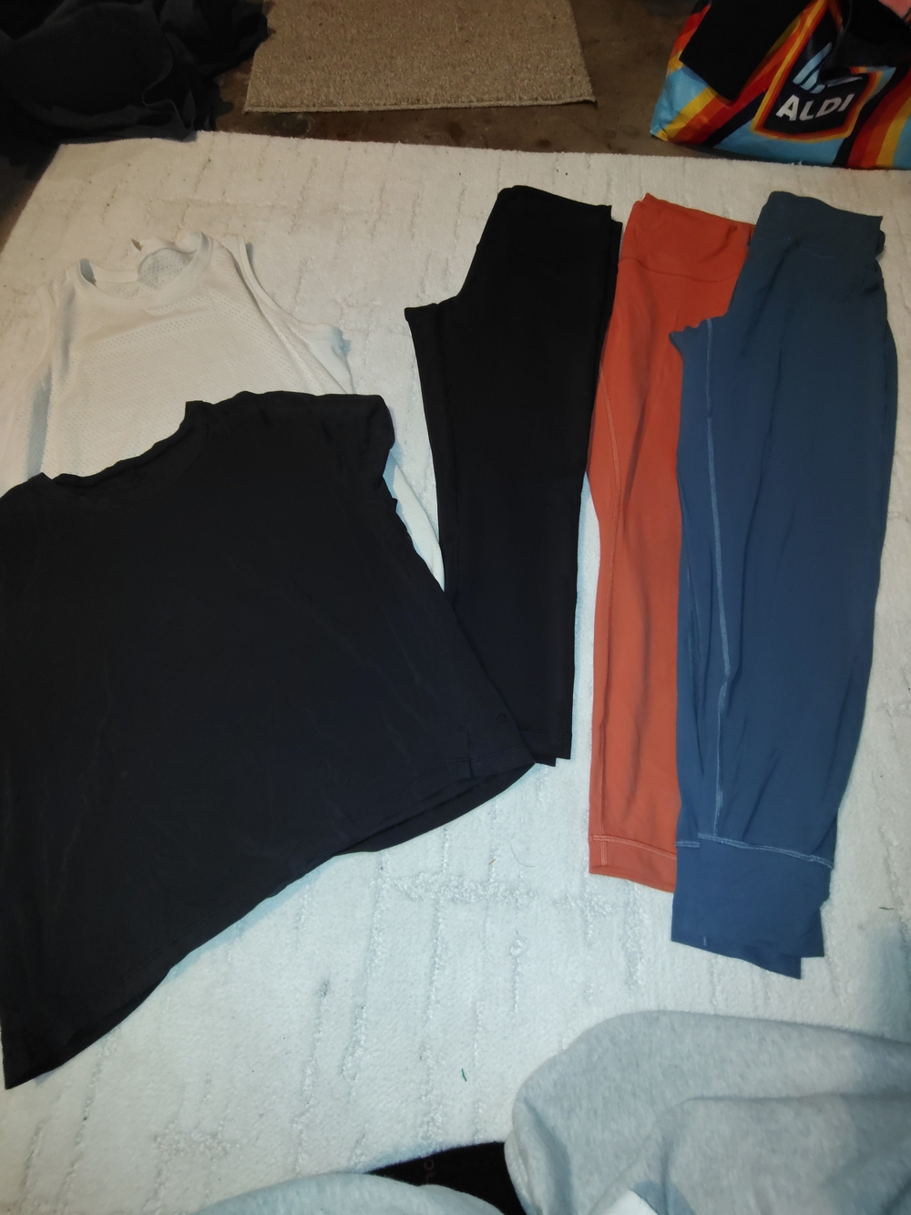 lululemon athletica Bundle Size 10